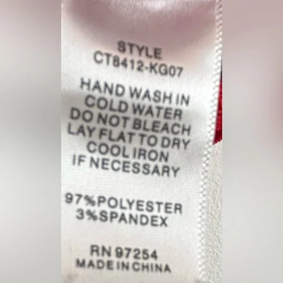 One Clothing Junior’s Blouse Red Floral Snap Closure Size Smalll - Picture 10 of 10